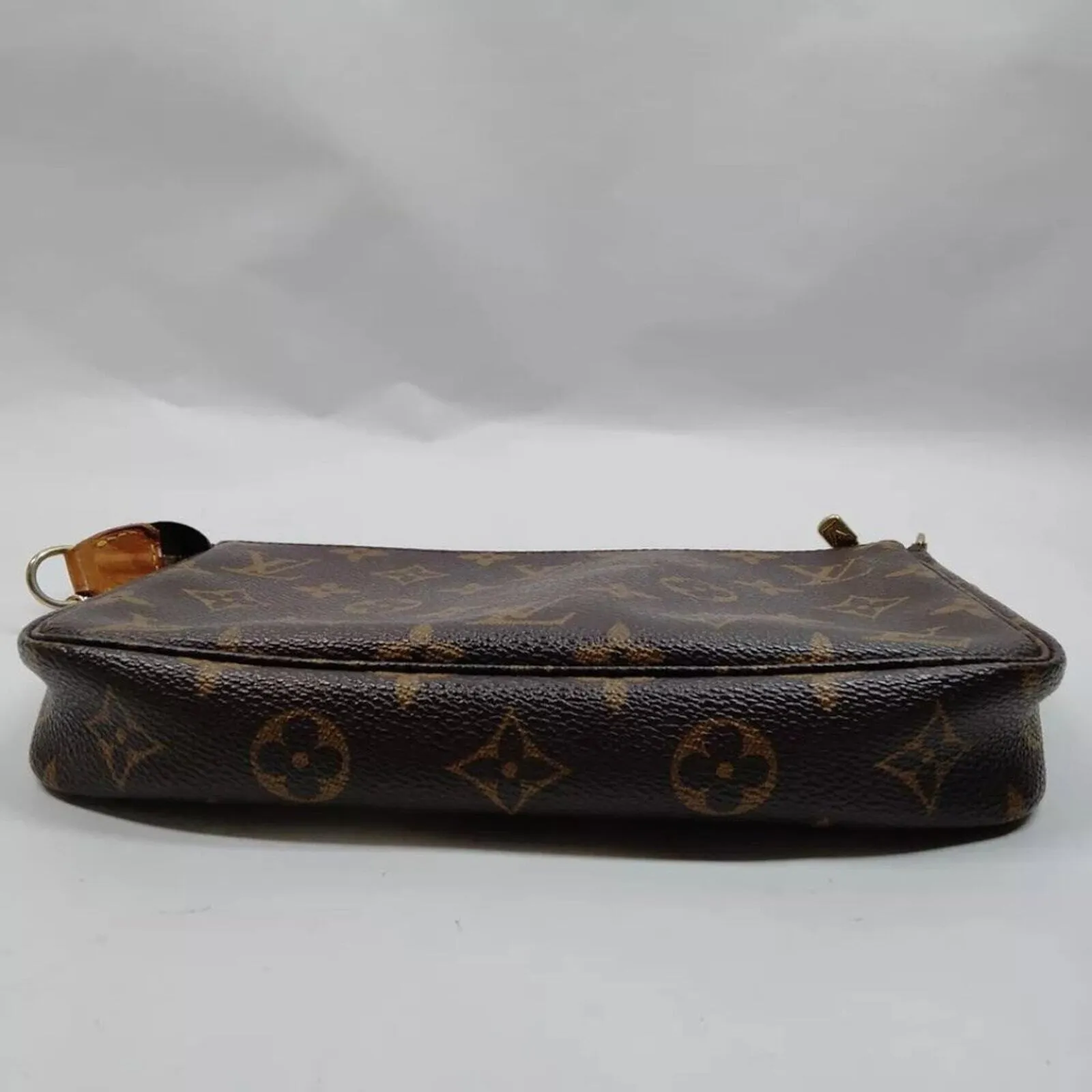 100% Authentic Louis Vuitton Pochette Accessories Monogram Shoulder Bag