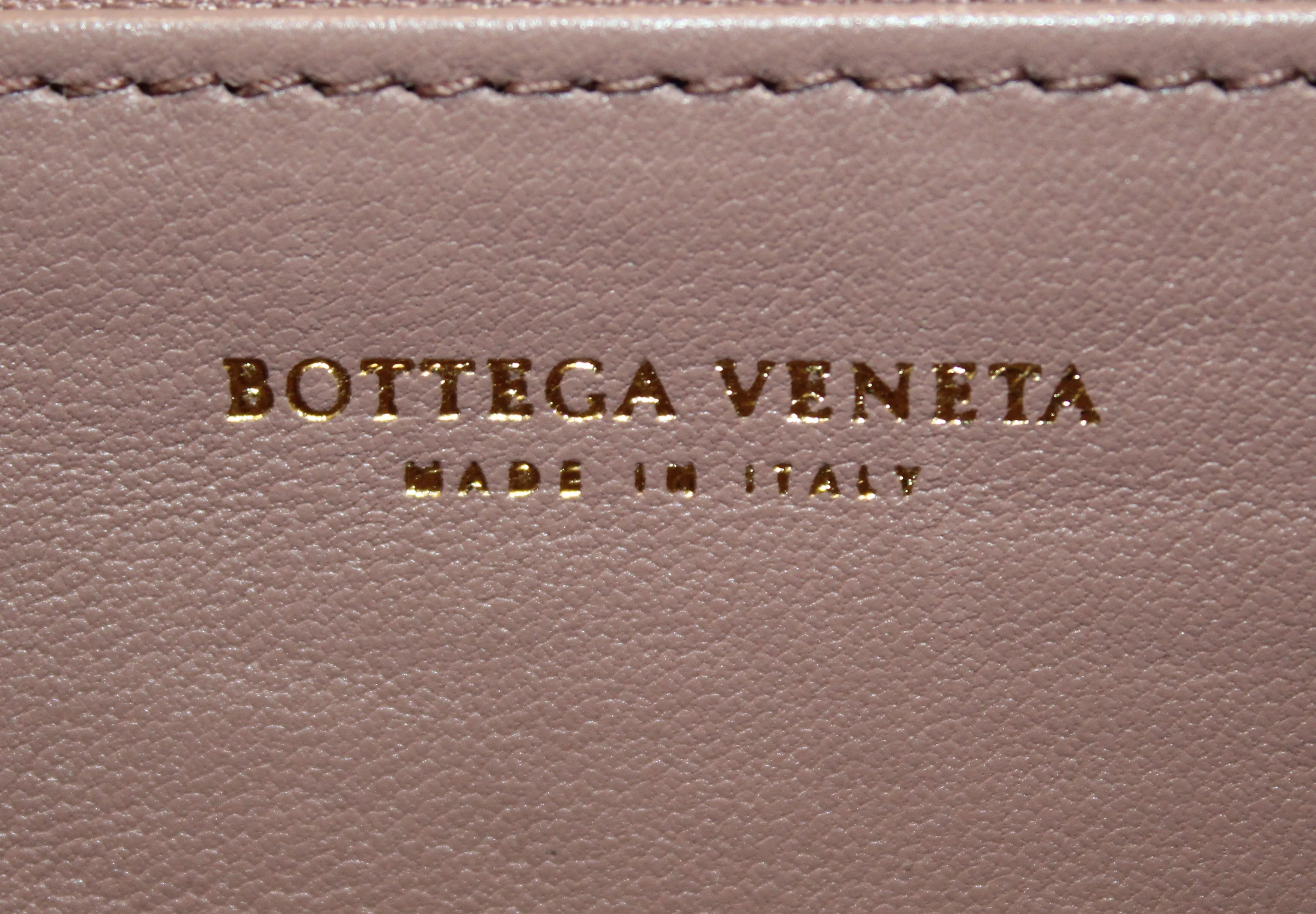 Authentic Bottega Veneta Dusty Rose Nappa Intrecciato Leather Zip Around Wallet