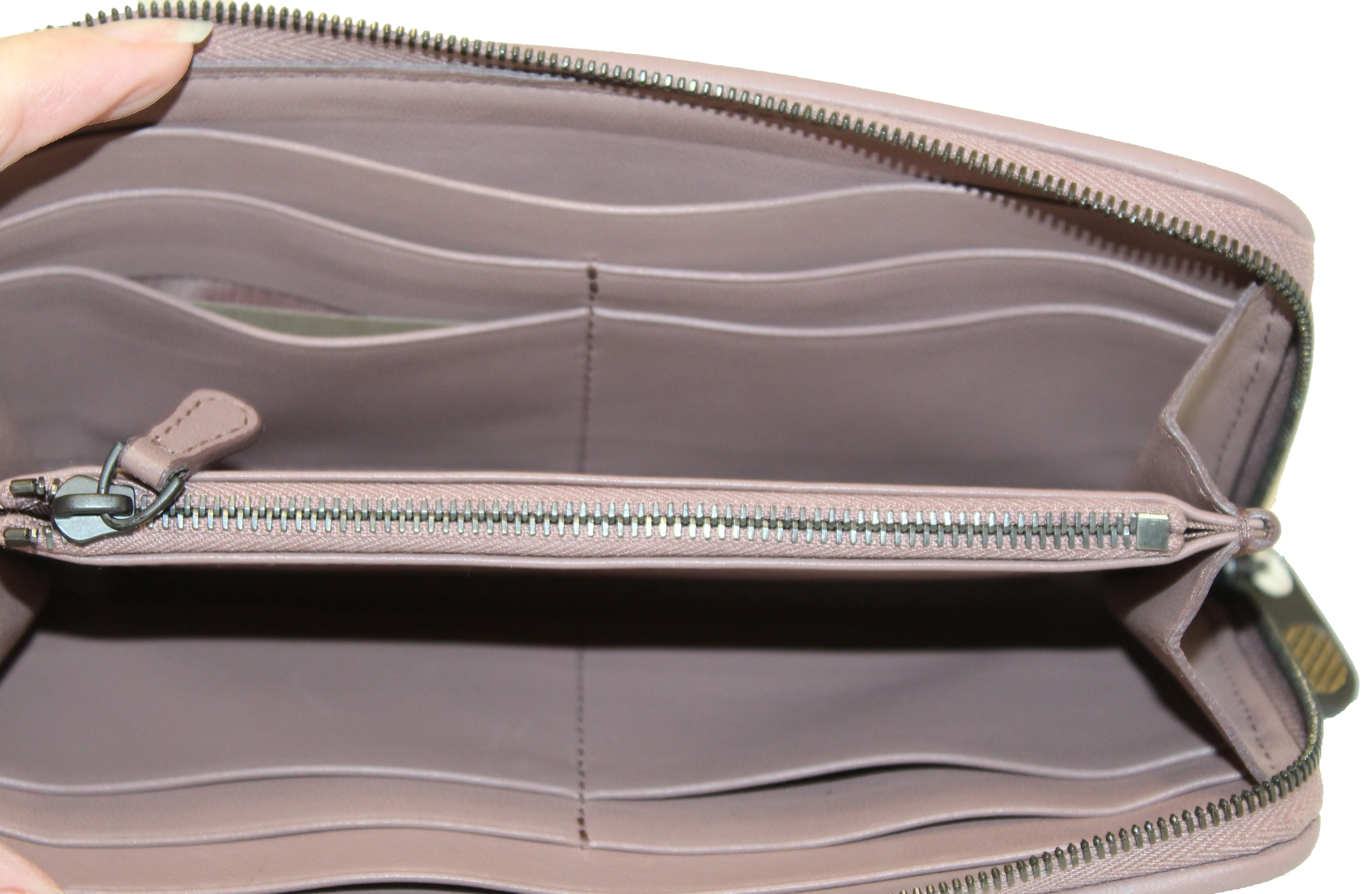 Authentic Bottega Veneta Dusty Rose Nappa Intrecciato Leather Zip Around Wallet