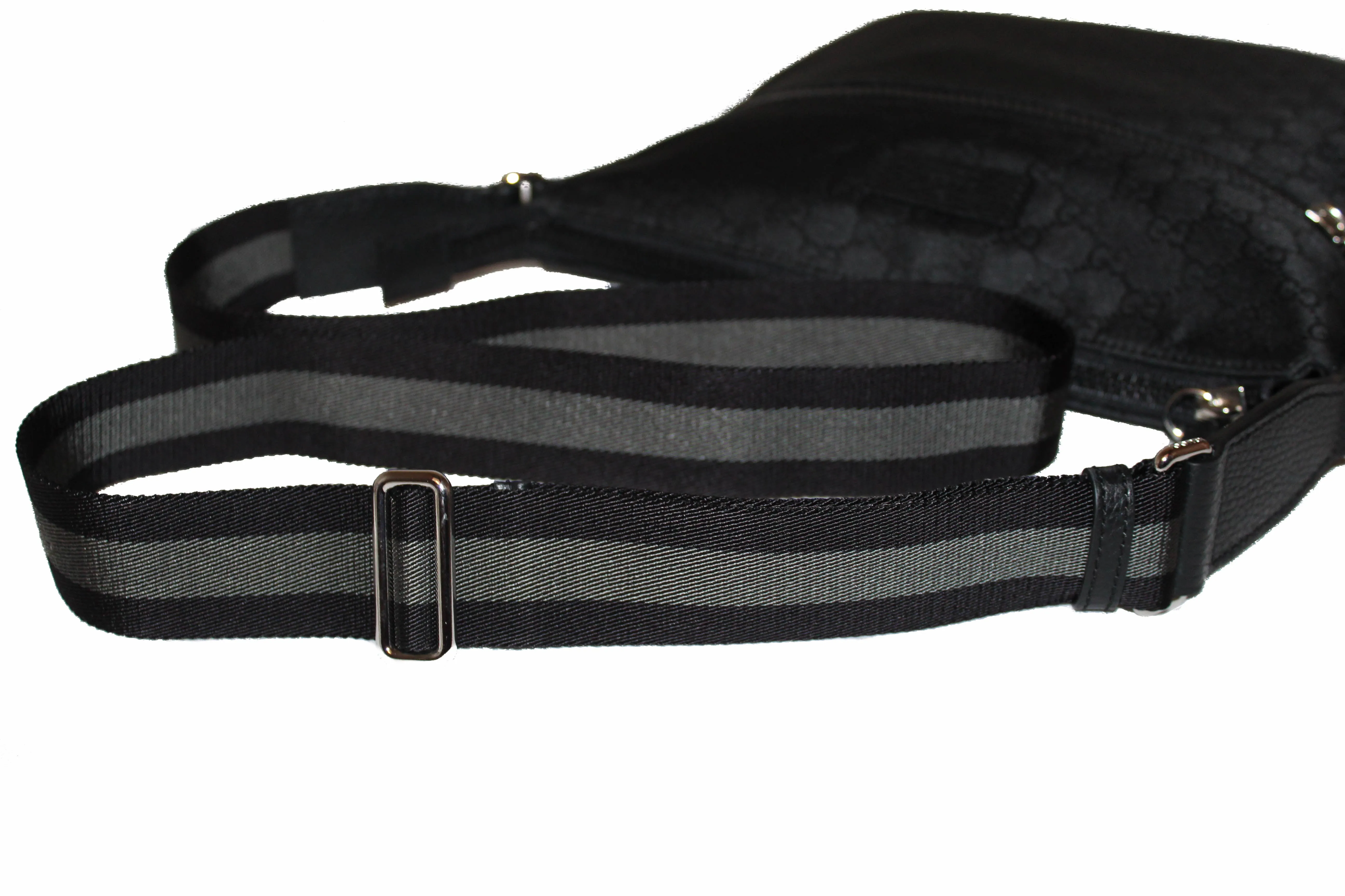 Authnetic New Gucci Black Nylon Monogram GG Messenger Crossbody Bag 449185