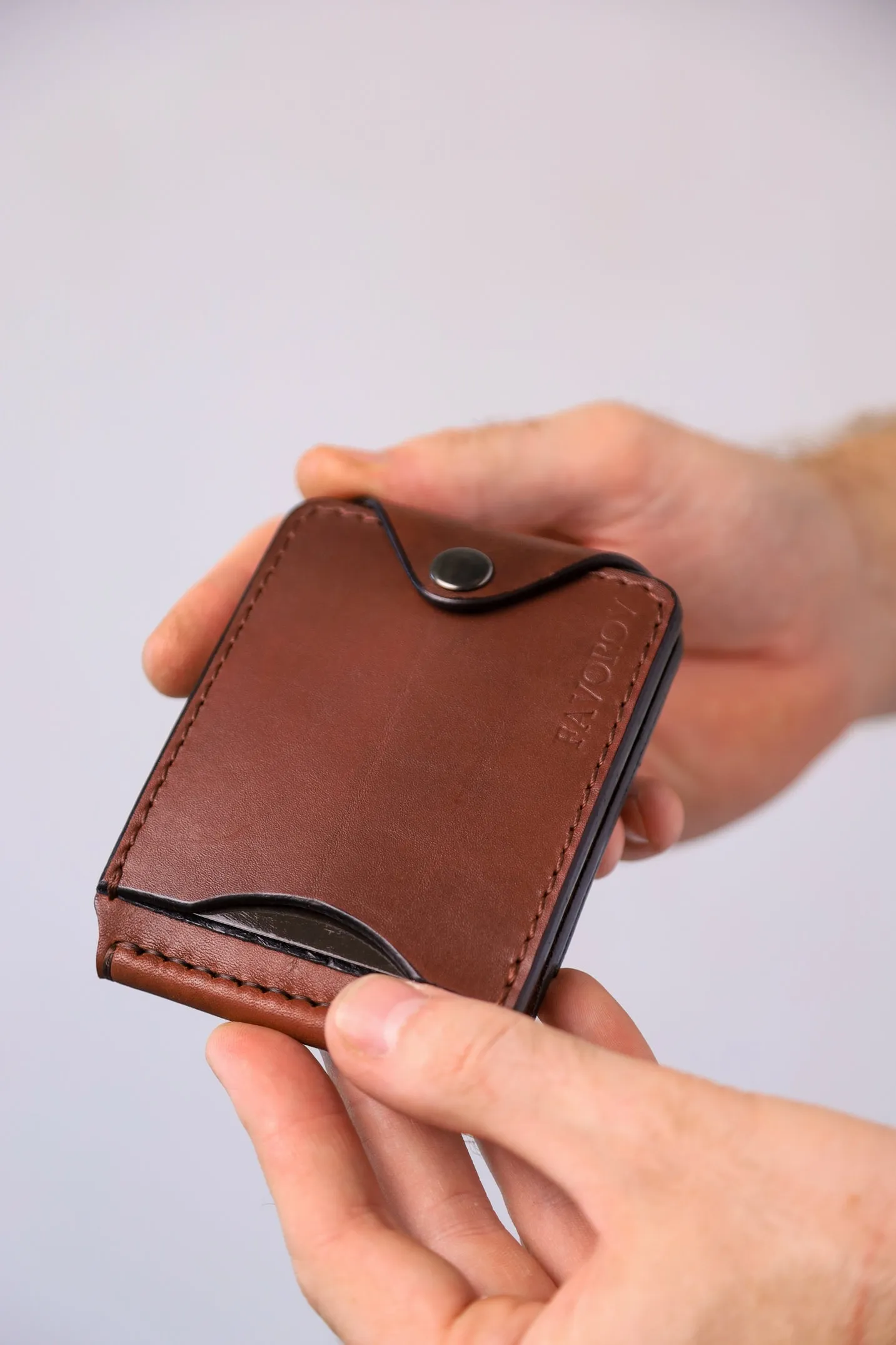 Brown Leather Money Clip, Small leather wallet, Full grain Leather Money Clip, Gift for Men, Minimalist Wallet with Credit Card Holder