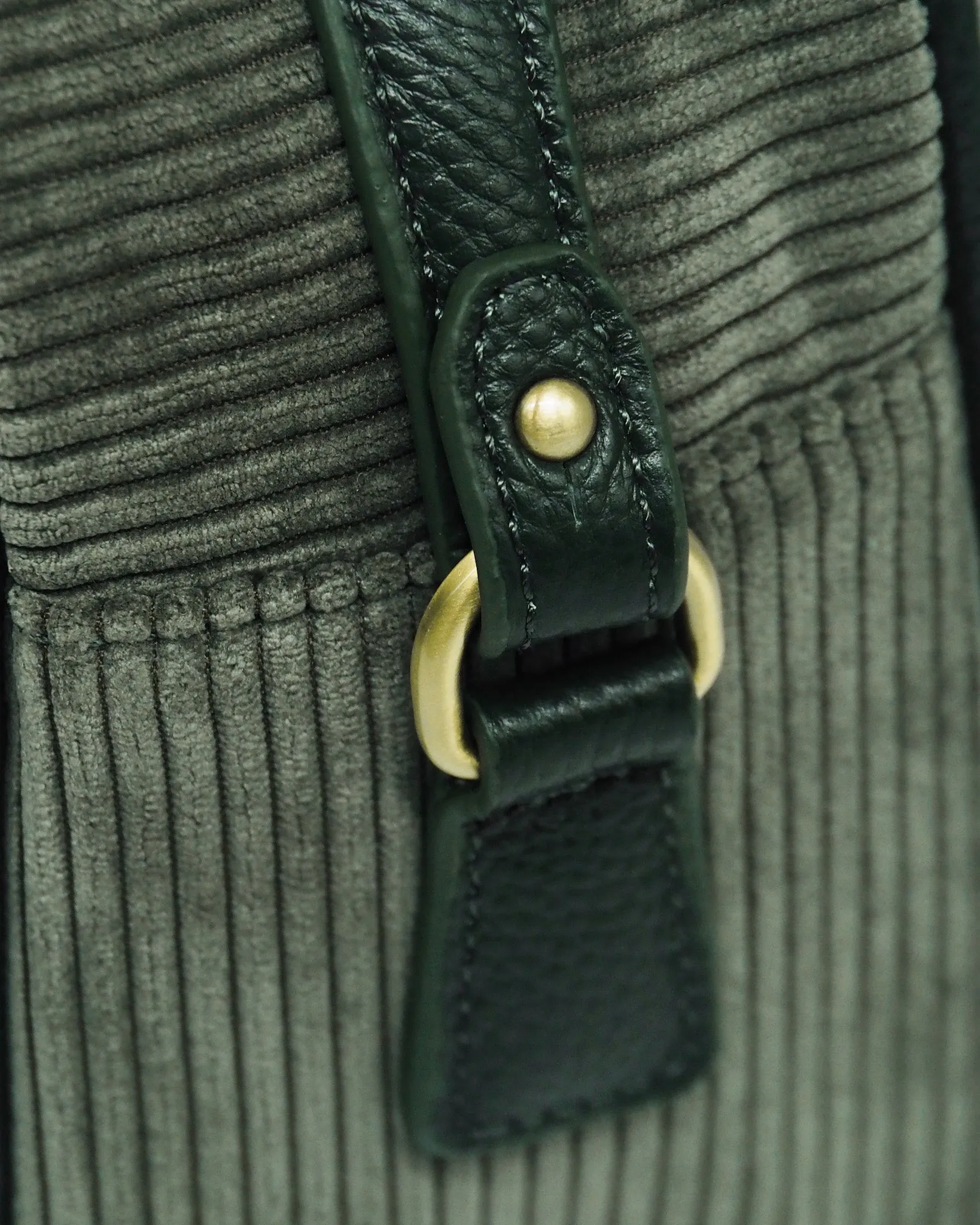 Corduroy Roamer Messenger (Forest/ Dark Green)