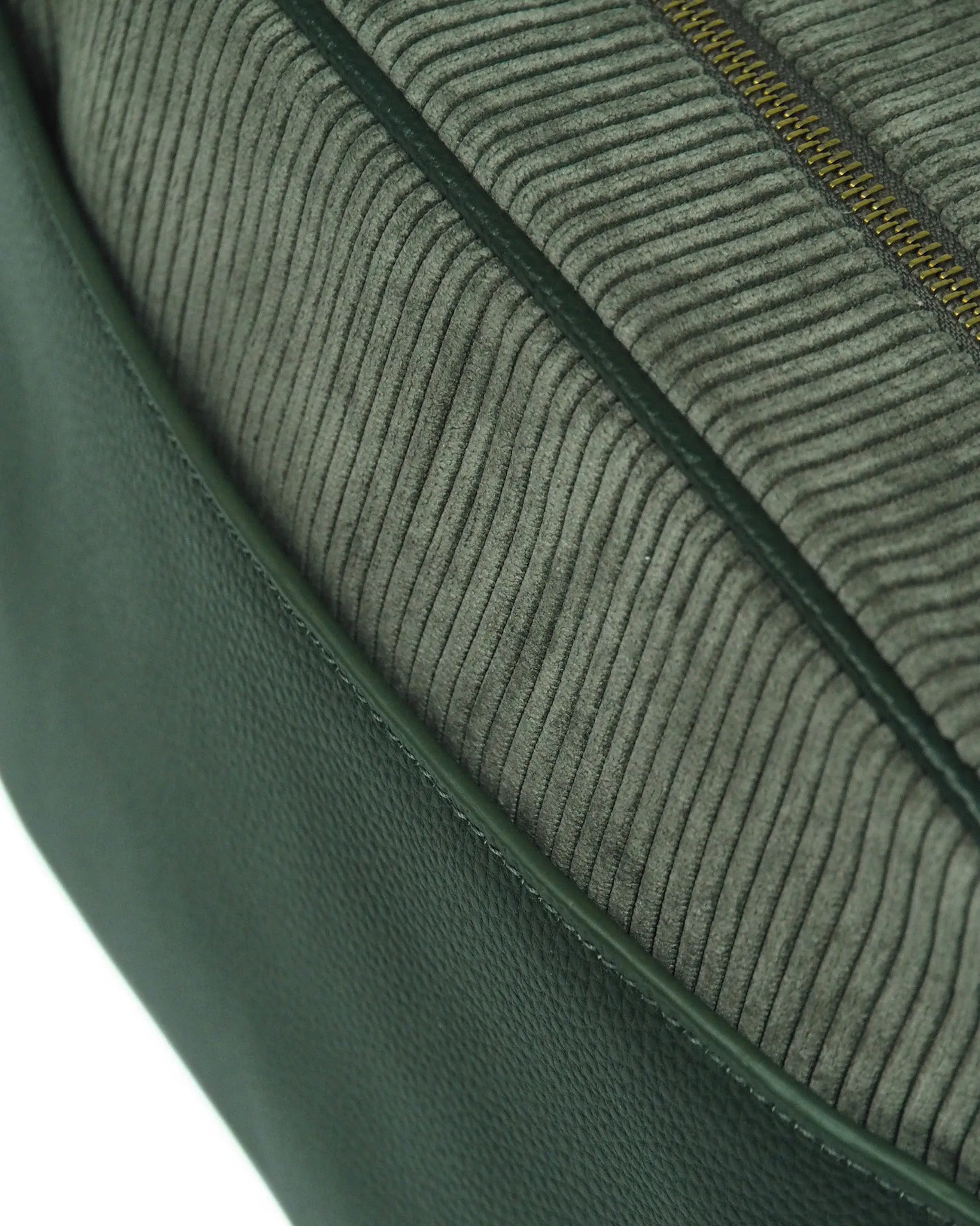 Corduroy Roamer Messenger (Forest/ Dark Green)