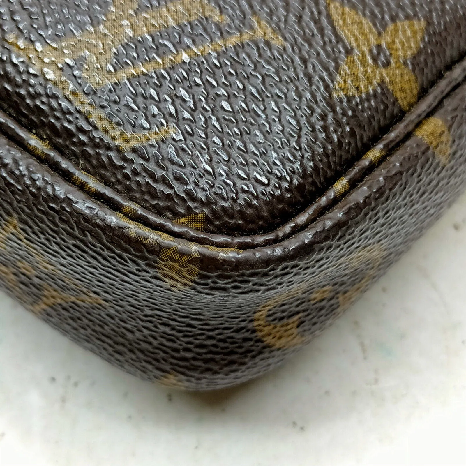 Louis Vuitton Pochette Accessoires Monogram Hand Bag