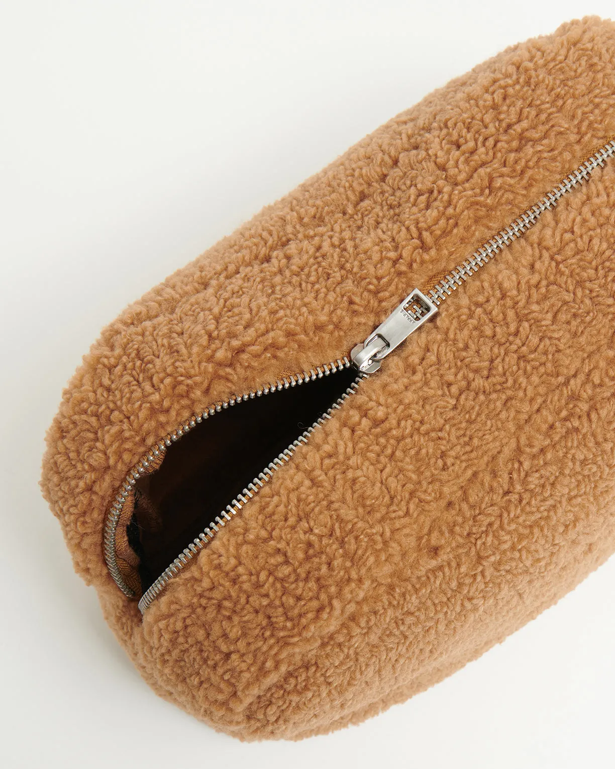 Noor Hazelnut Bouclette Pochette