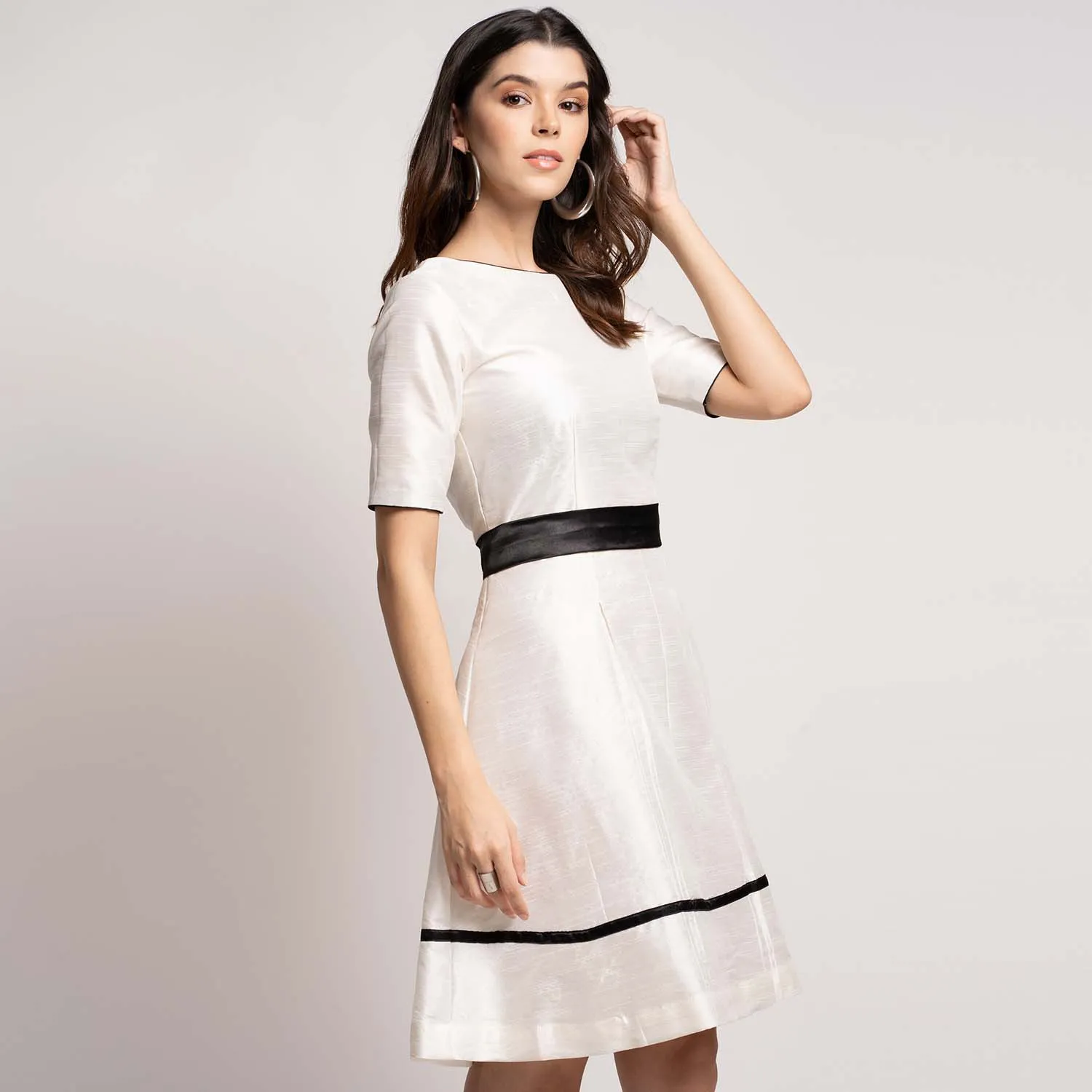 Office Party Creamy White Stylish Knee Length Sheath Dress