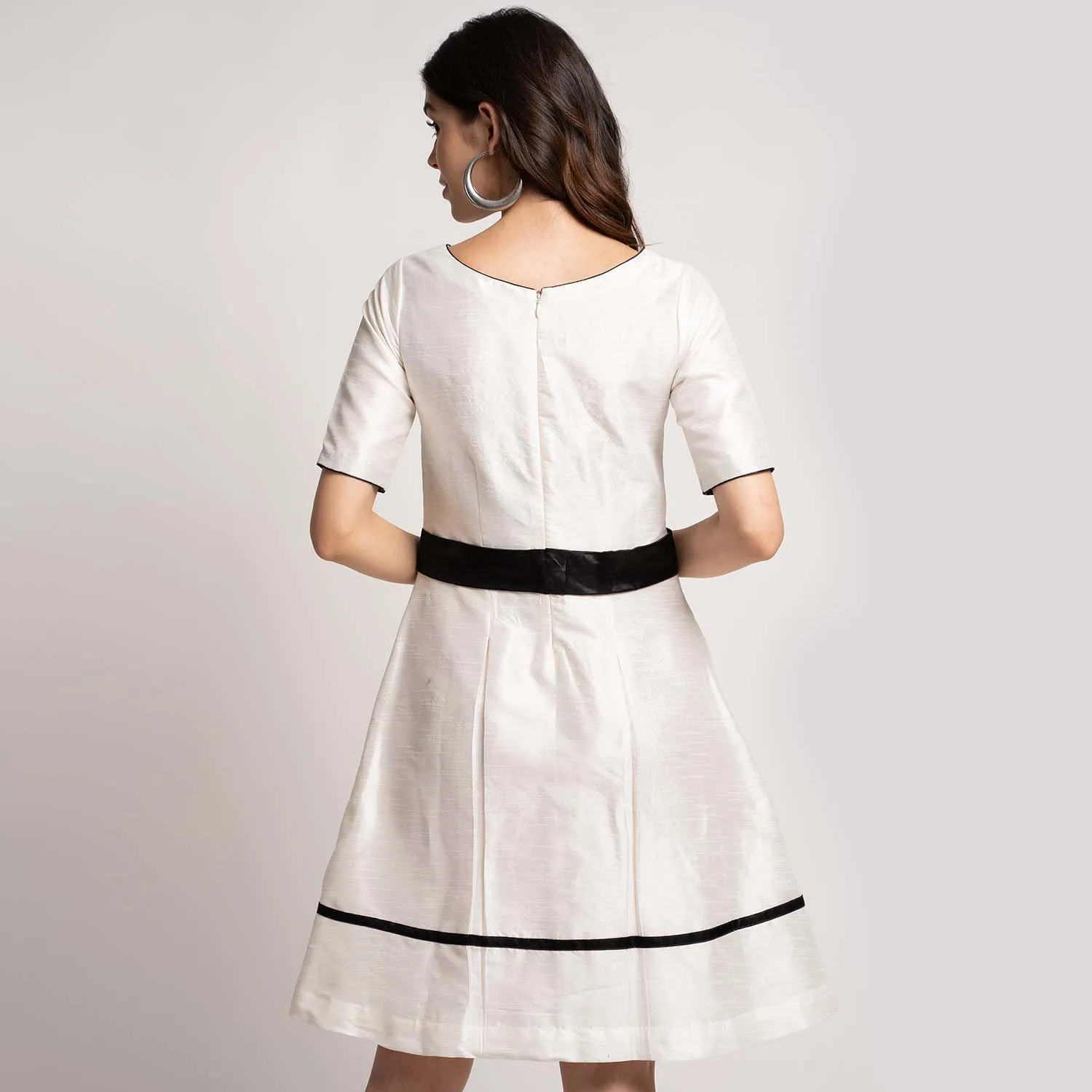 Office Party Creamy White Stylish Knee Length Sheath Dress