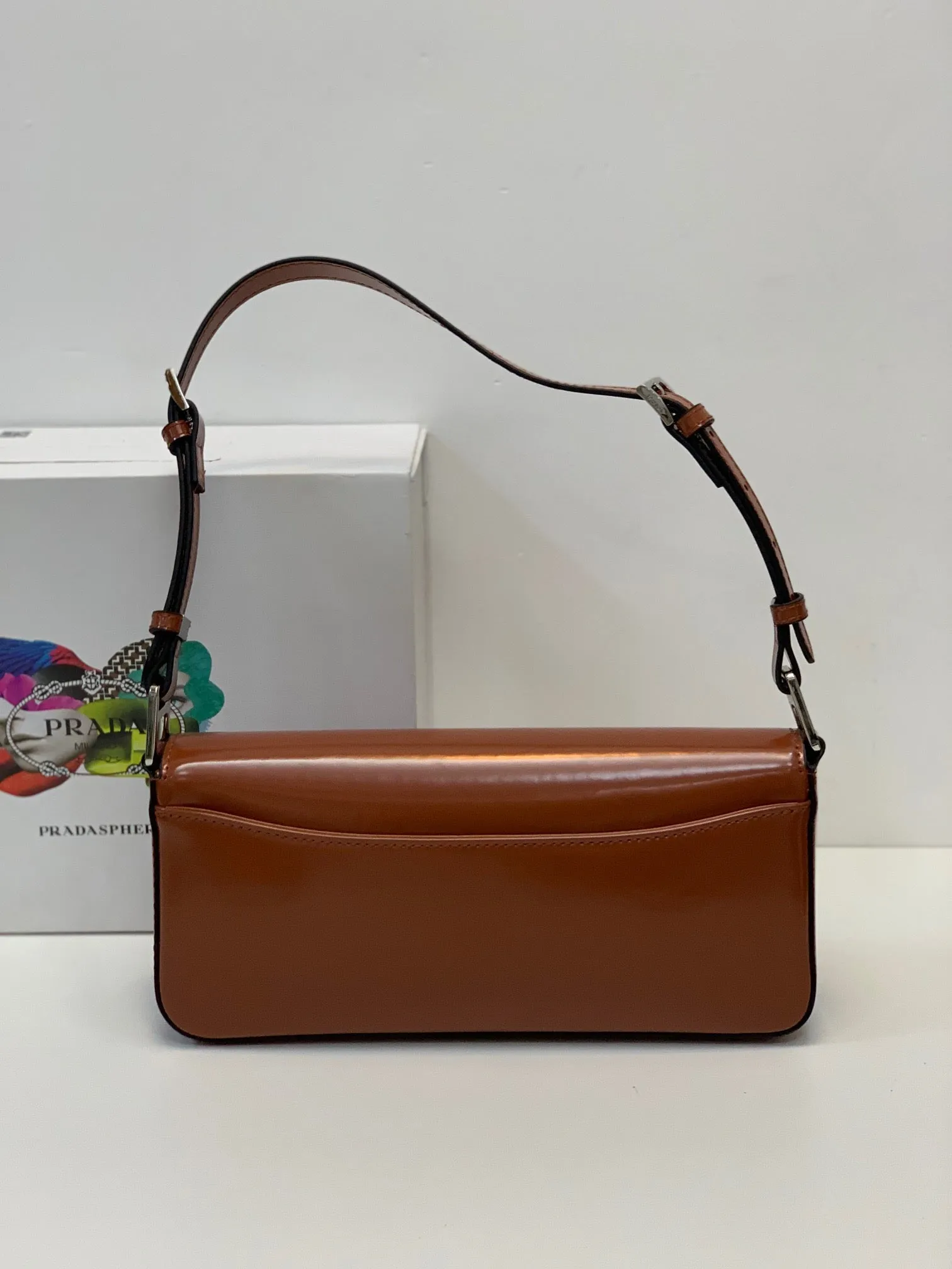 PD160 Brushed Leather Femme Bag / 10.2x4.7x1.9inch