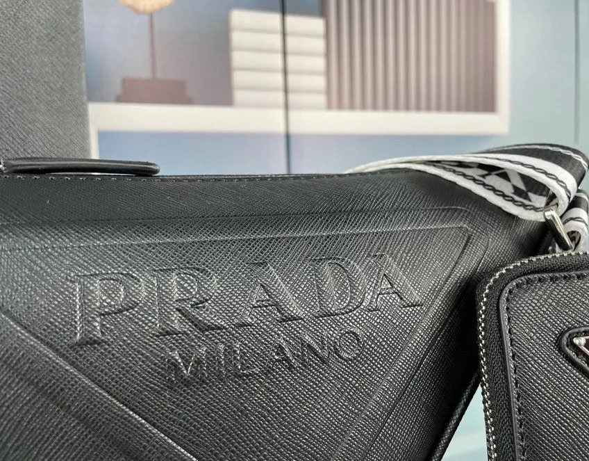 PD163 Saffiano PD Triangle bag / 11x7.1x4.3inch