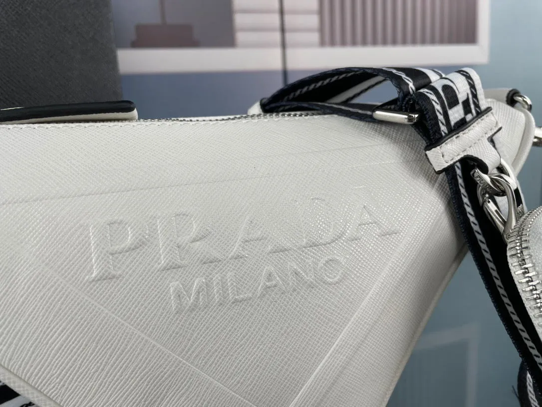 PD163 Saffiano PD Triangle bag / 11x7.1x4.3inch