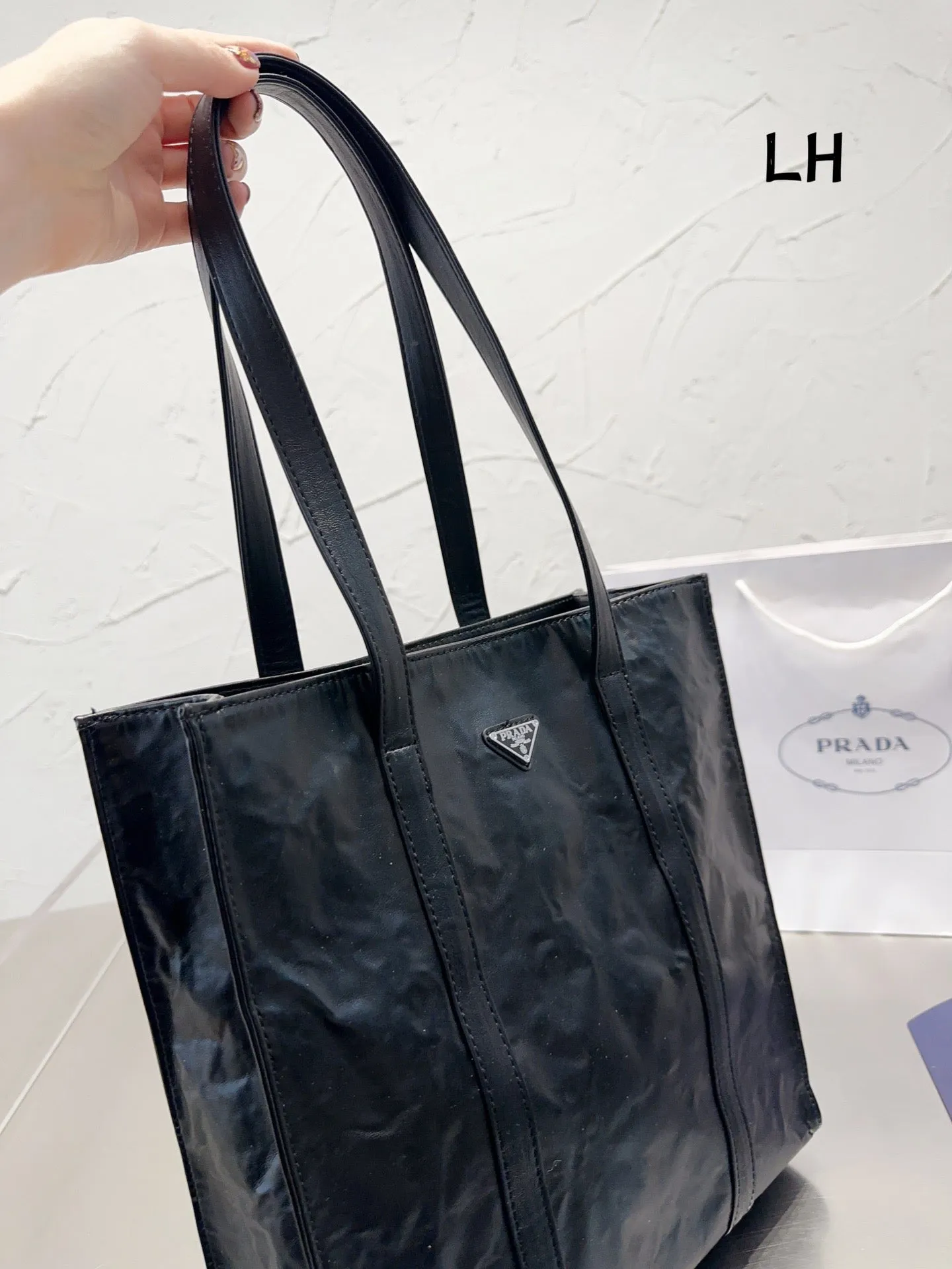 PD213  Small Antique Nappa Leather Tote / 13x11.8x3.3inch