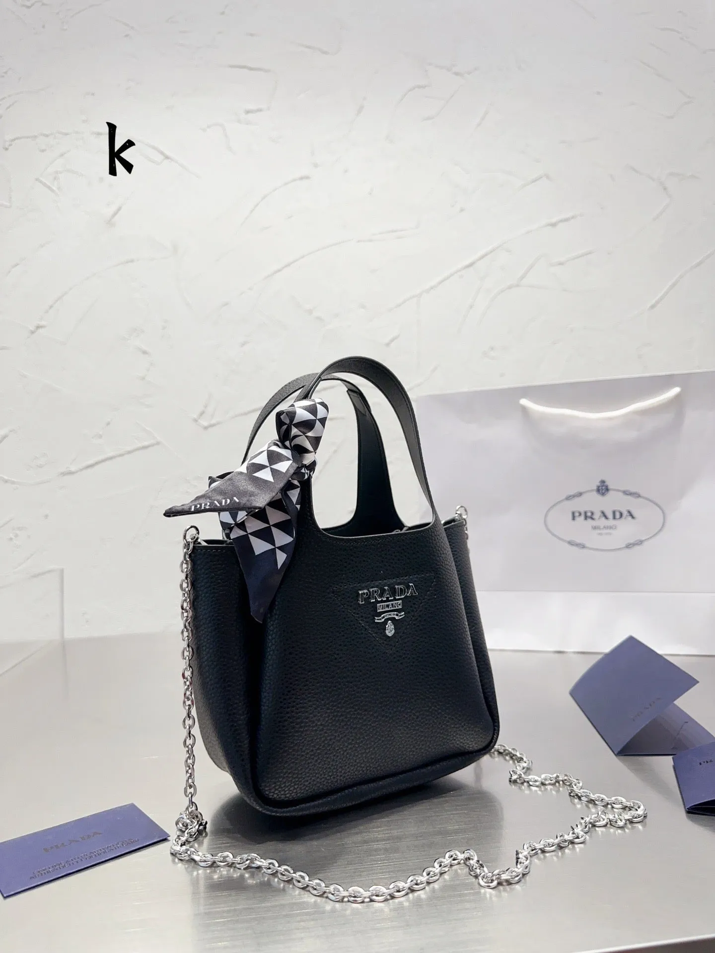 PD217 Leather Tote / 9x7.8x5.1inch