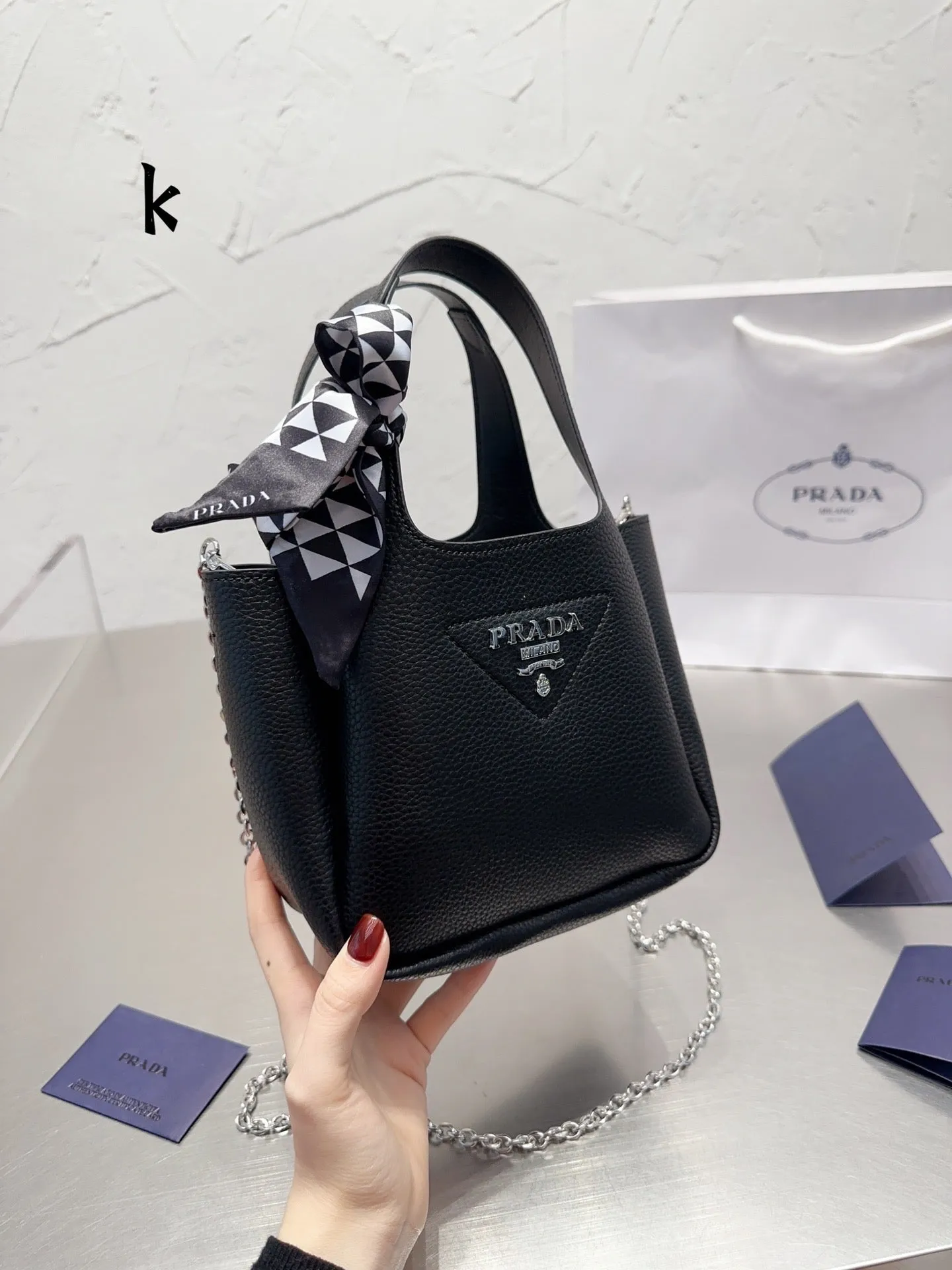 PD217 Leather Tote / 9x7.8x5.1inch