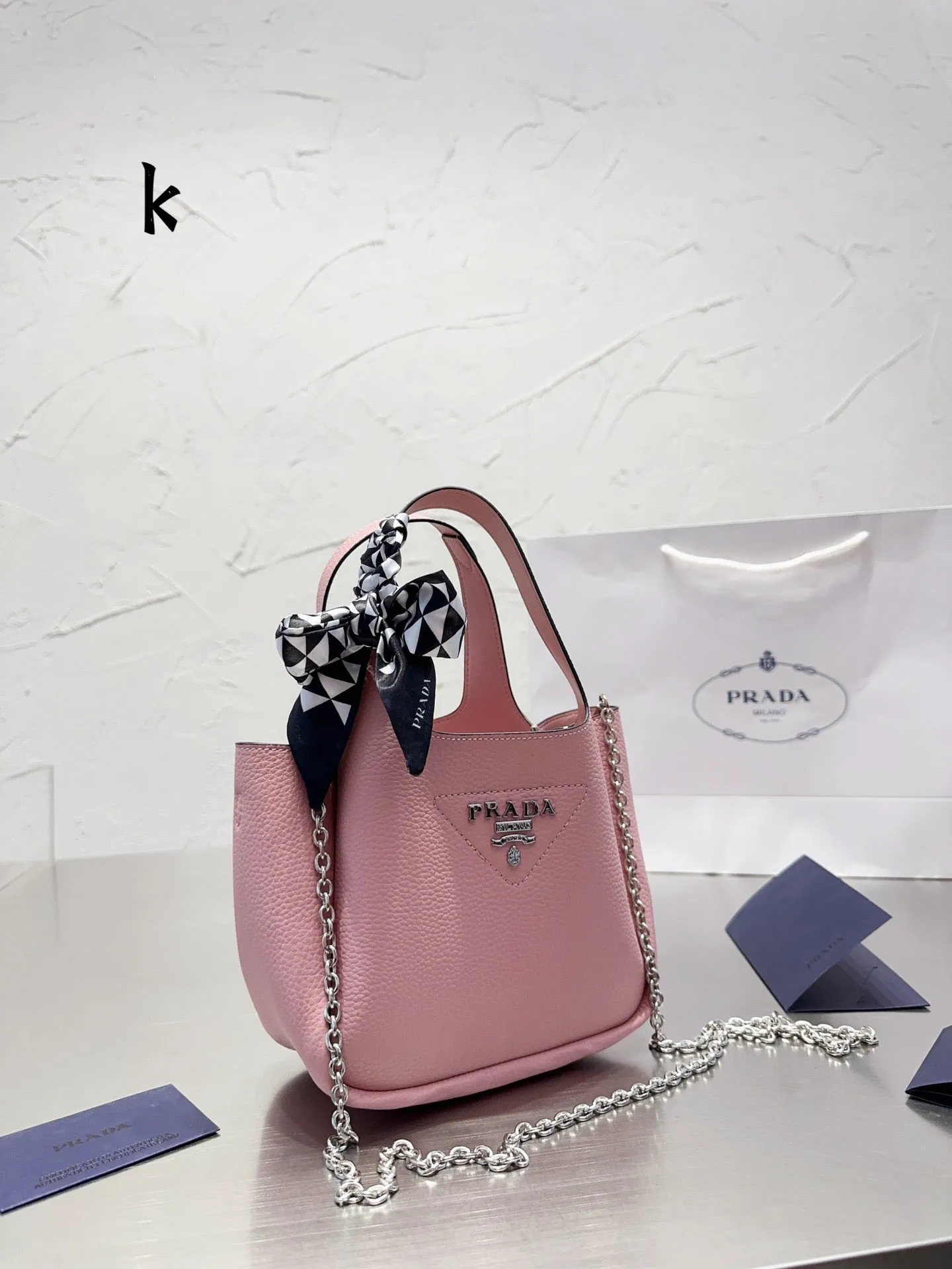 PD217 Leather Tote / 9x7.8x5.1inch