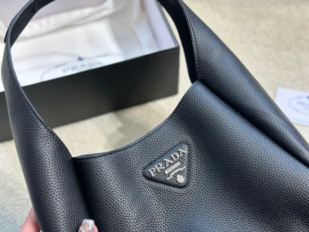 PD219 Leather Tote / 9x7.8x5.1inch