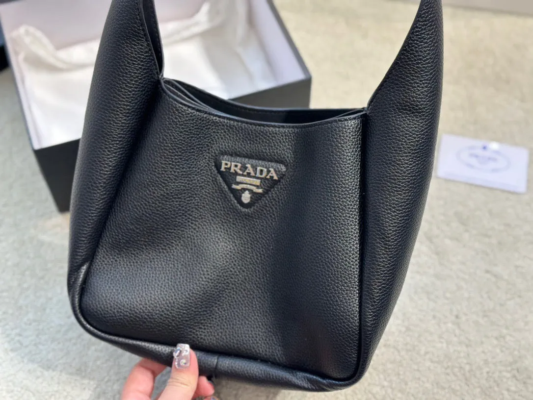 PD219 Leather Tote / 9x7.8x5.1inch