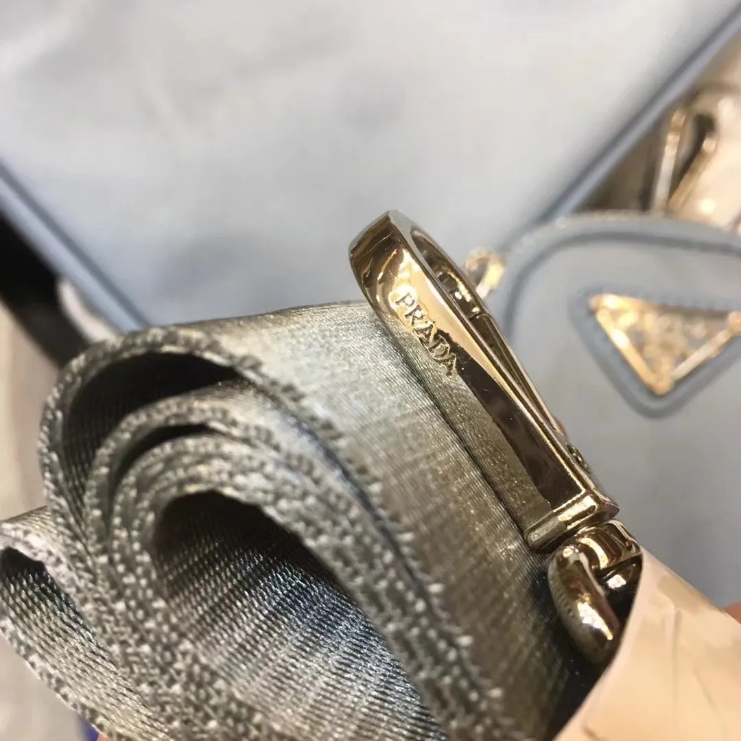 PD234  Prada Re-Edition 2005 Re-Nylon bag / 8.6x7.1x2.3inch
