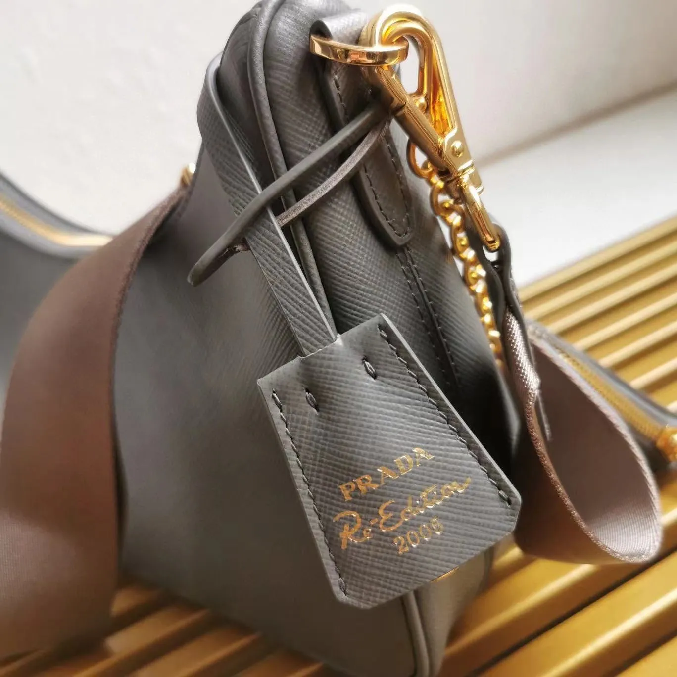 PD267 Padded Leather Prada Re-Edition 2005 Shoulder Bag / HIGHEST QUALITY VERSION / 8.6x7x2.5inch