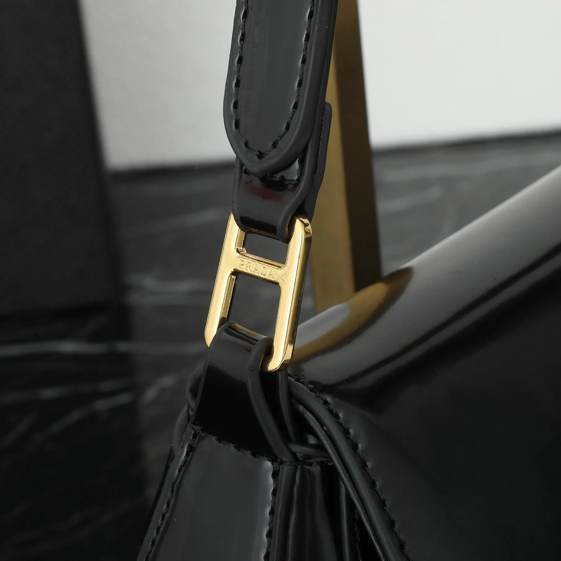 PD296 Small Hobo Bag / 9.4x4.3x1.5inch