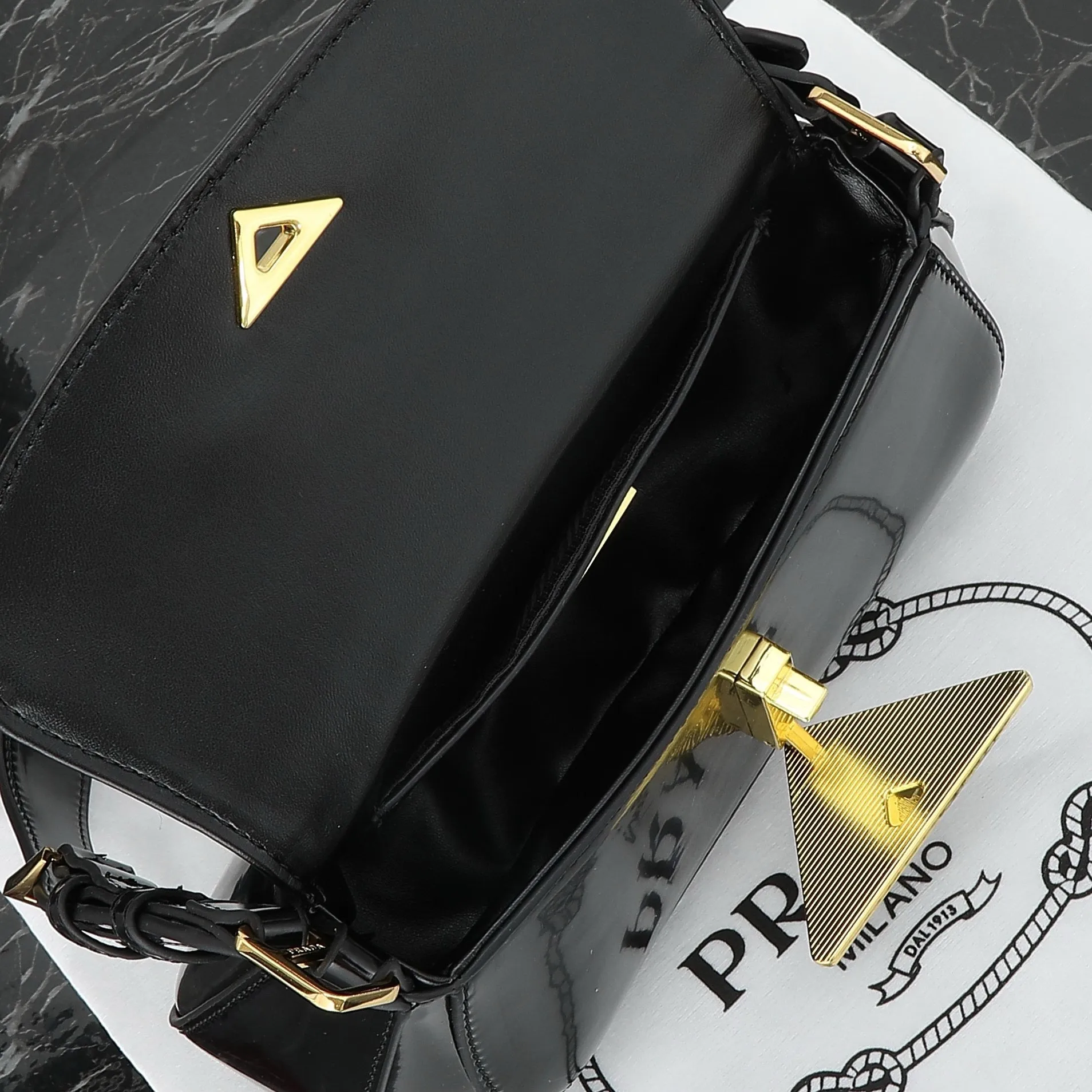 PD296 Small Hobo Bag / 9.4x4.3x1.5inch