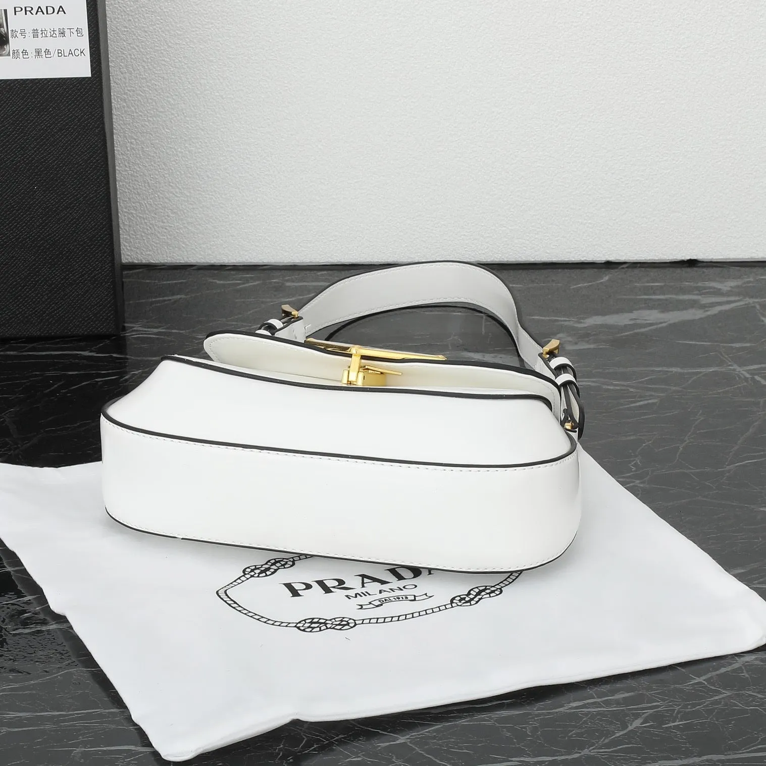 PD297 Small Hobo Bag / 9.4x4.3x1.5inch