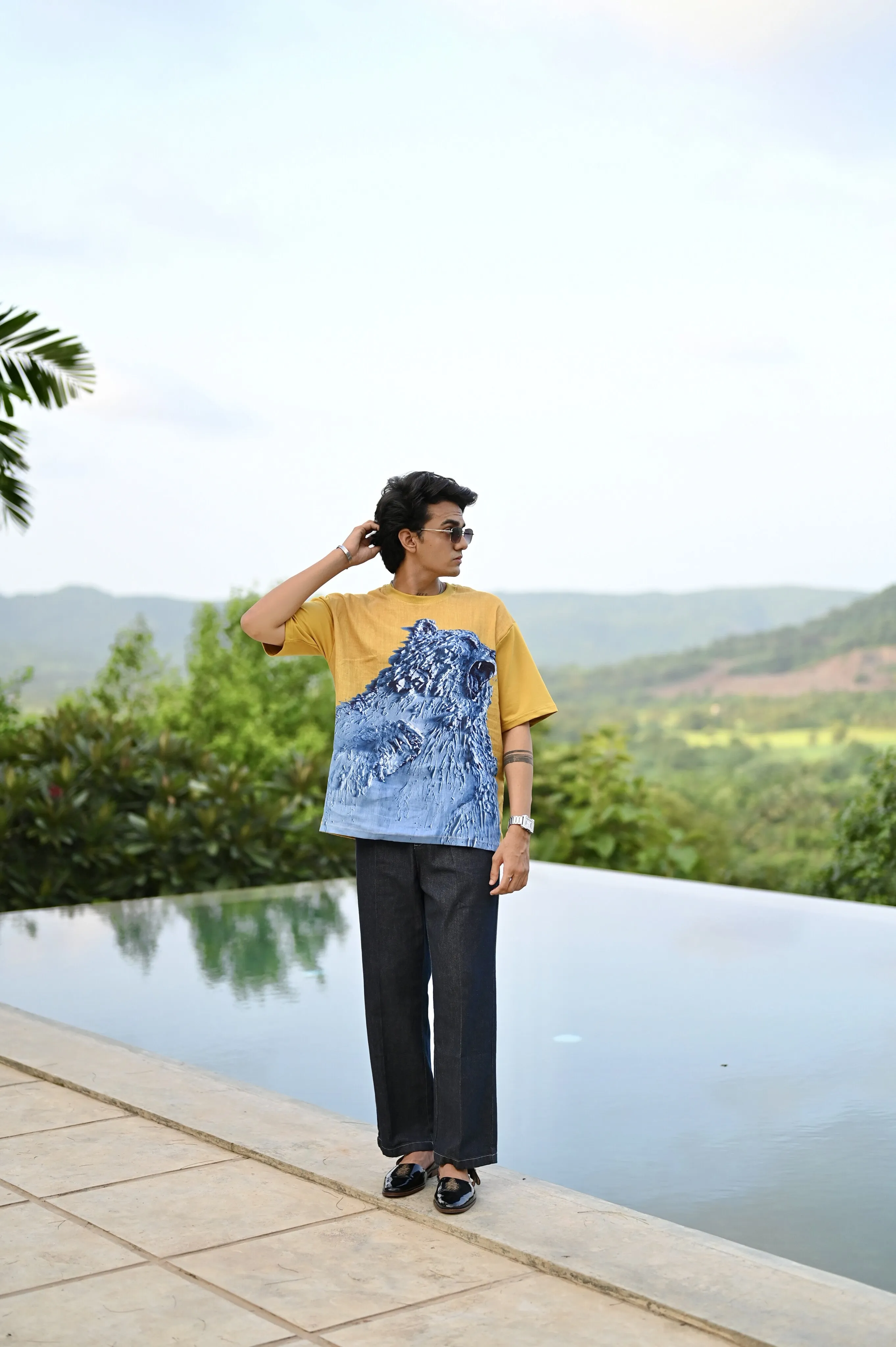 "Fearless Grizzy : Powerfull nature of 3D bear Oversize Linen Tshirt"