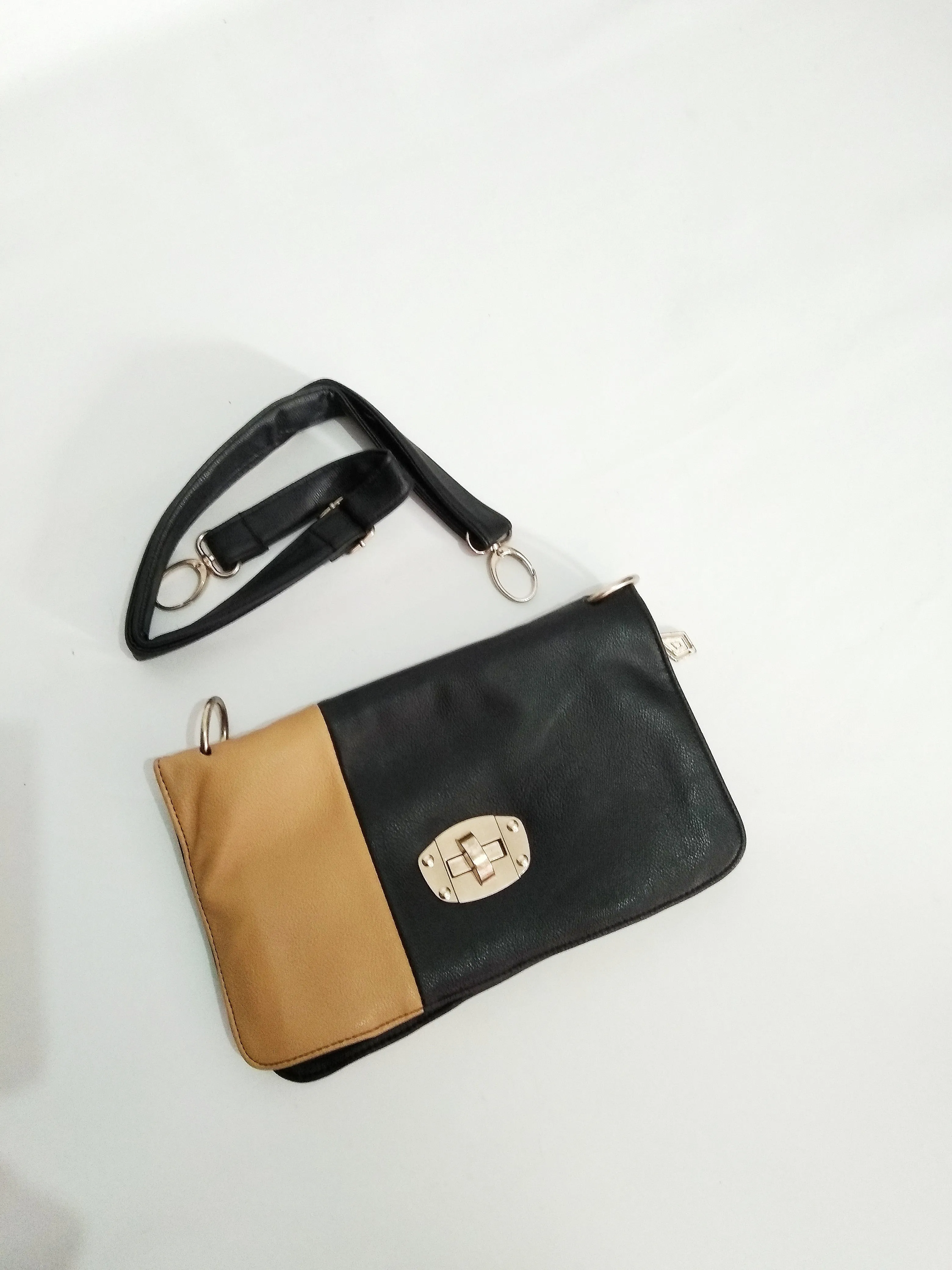 Shoulder Bag Cream Black