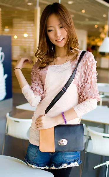 Shoulder Bag Cream Black